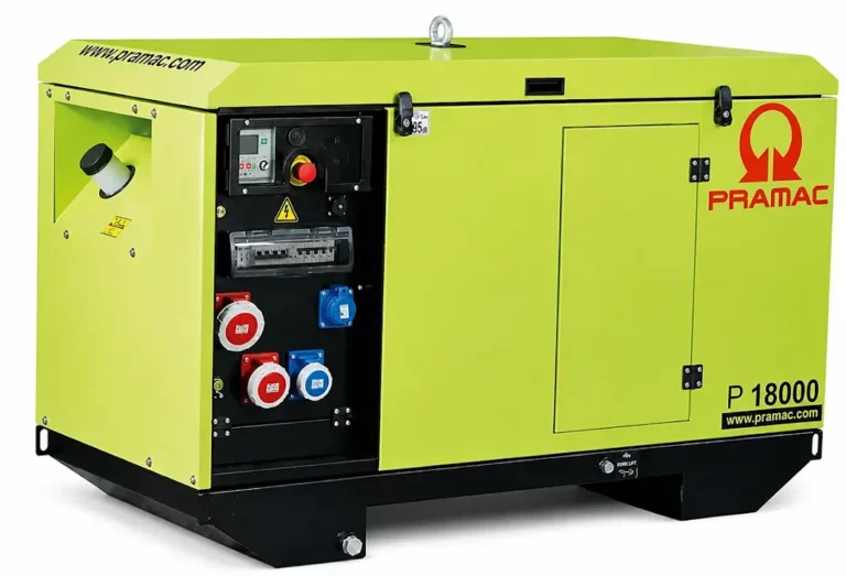 Groupe électrogène capoté Pramac P18000 de couleur vert lime sur fond blanc